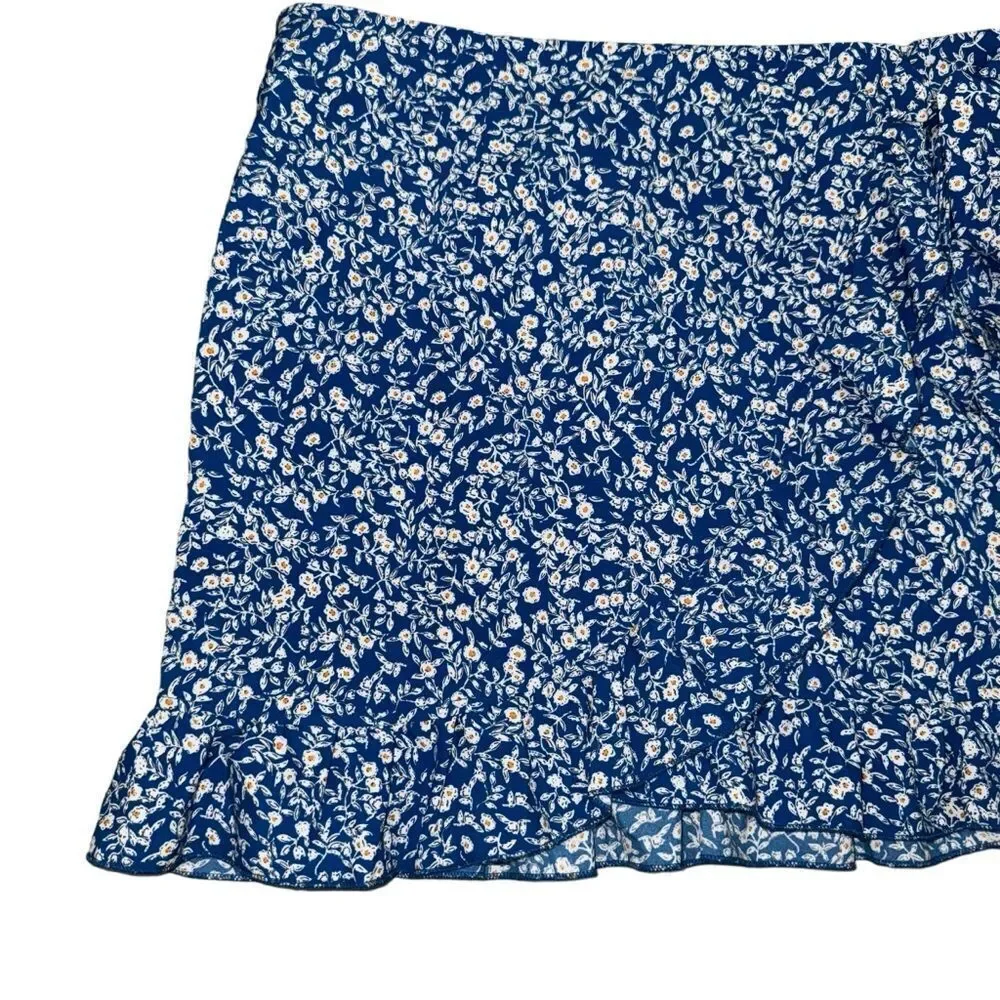 NWT Zaful blue and white Floral Wrap tie front zip up back mini Skirt size L